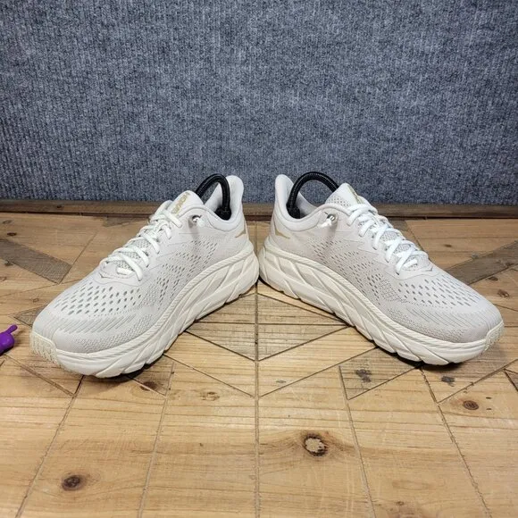 Hoka One One Clifton 7 Men’s Sz 8 Beige Running Shoes Trainers 1110508 AMBN