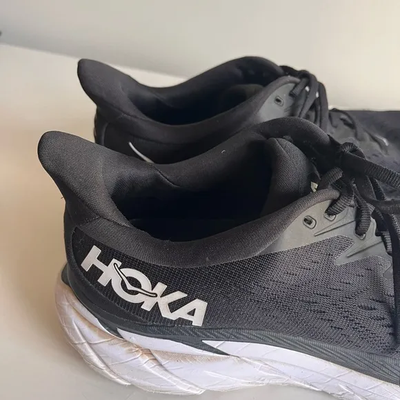 HOKA Rincon 8 women’s running shoes size 10 B black and white good condition
