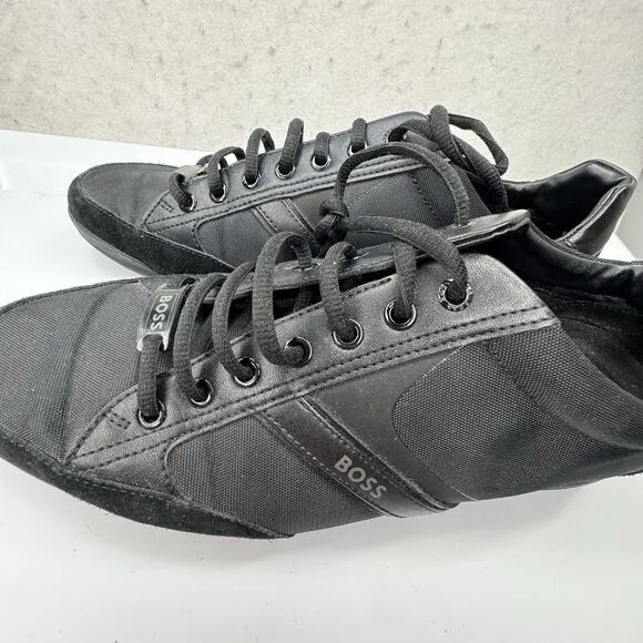 Hugo BOSS Men's Saturn Sneakers All Black Leather Low Top Shoes Sz 44 / US 11‎