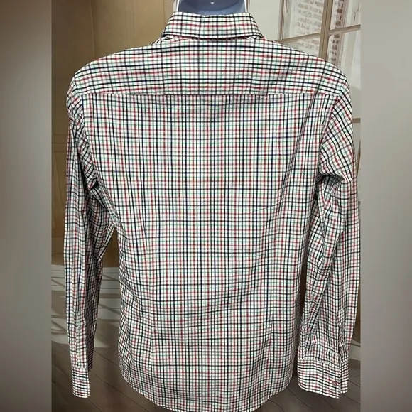 HUGO BOSS Slim Fit long sleeve plaid button down shirt size‎ M