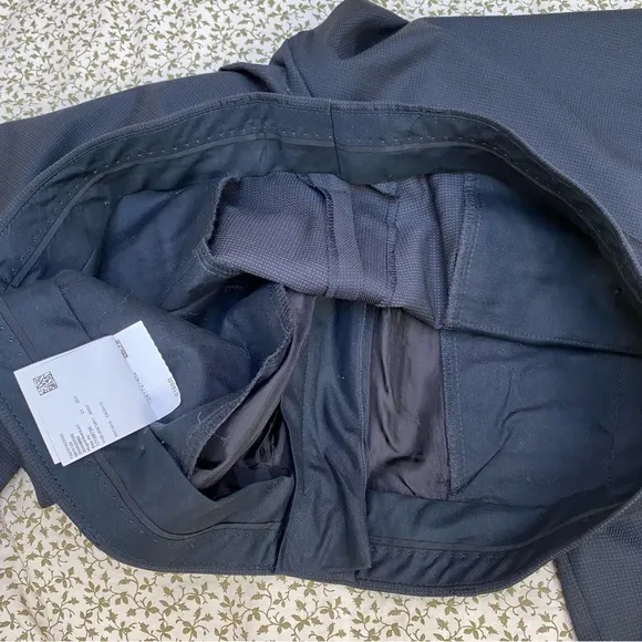 Hugo Boss Virgin Wool Slim Fit Trouser Pants Size 44R