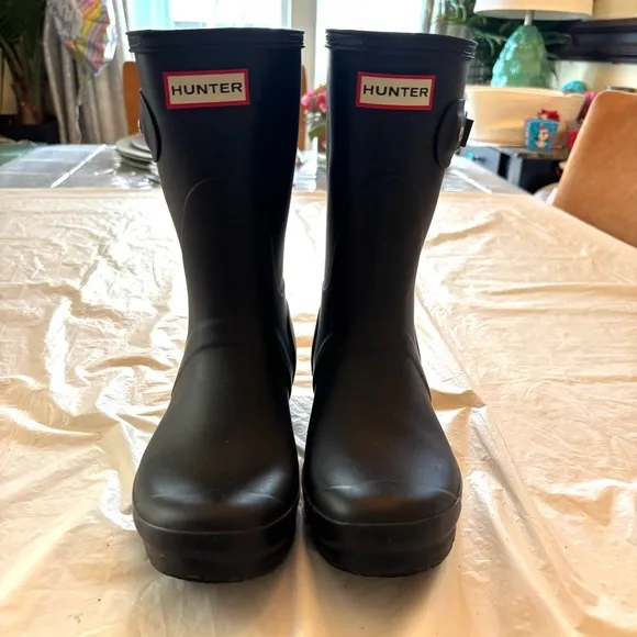 Hunter original boots short insulated waterproof black SZ 7 Worn Once