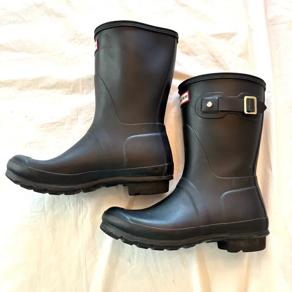 Hunter original boots short insulated waterproof black SZ 7 Worn Once