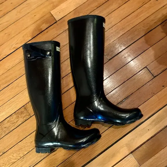 HUNTER Original Women's Tall Waterproof Rain Boots | Gloss Black | 8