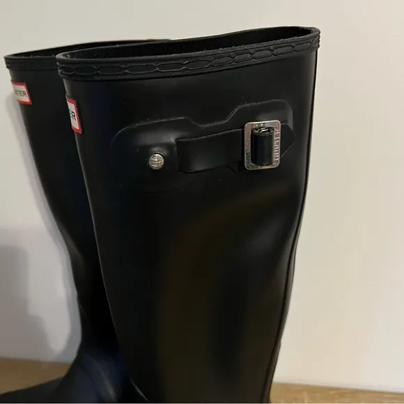 Hunter Women’s Original Tall Rain Boots Black Size 8