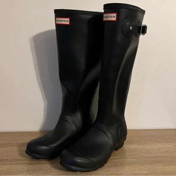 Hunter Women’s Original Tall Rain Boots Black Size 8