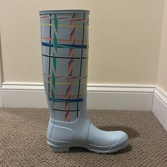 Hunter Original Tall Tartan Rain boots in Boat Blue | size 8
