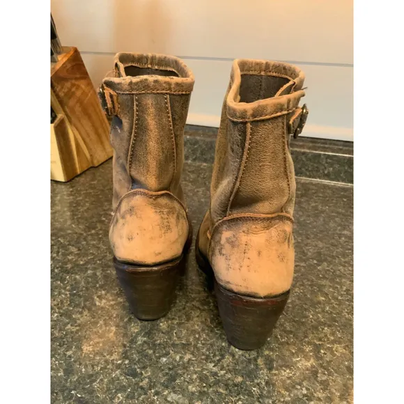 Independent Boot Company Aged Ankle Boots