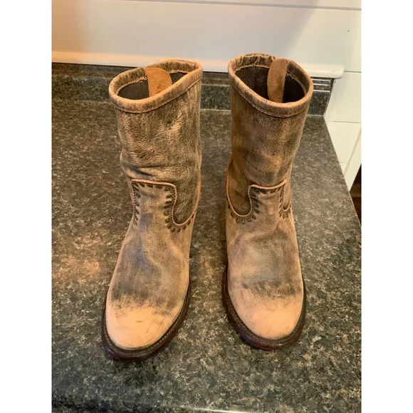 Independent Boot Company Aged Ankle Boots