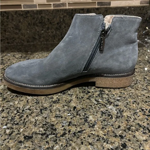 Italeau handmade in Italy Foliana waterproof ankle boots