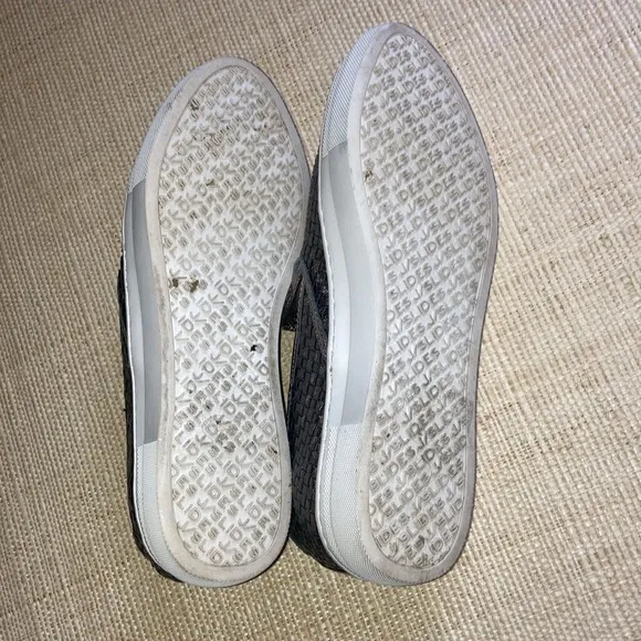 J Slides NYC woven slip on tennis shoes in Pewter Sz 8.5