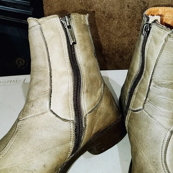 JAFA Gray Tan Leather Laces Detail Well Loved Distressed Zip Close Ankle Boots 6