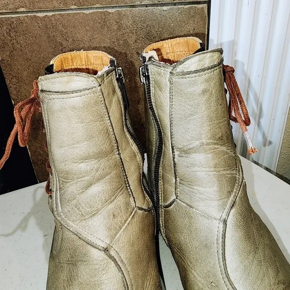 JAFA Gray Tan Leather Laces Detail Well Loved Distressed Zip Close Ankle Boots 6