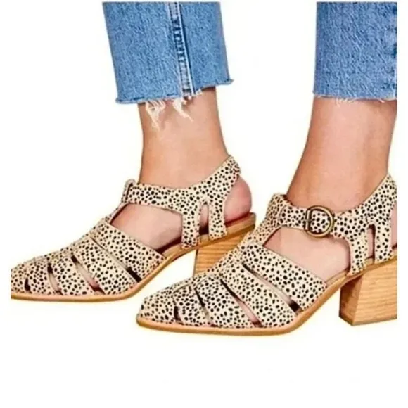 Jeffrey Campbell Black and Cream Sandals with Chunky Heel SH324