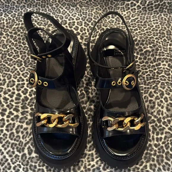 Jeffrey Campbell Crunched SandalChunky Heel Sandals Gold Accents NWT 9