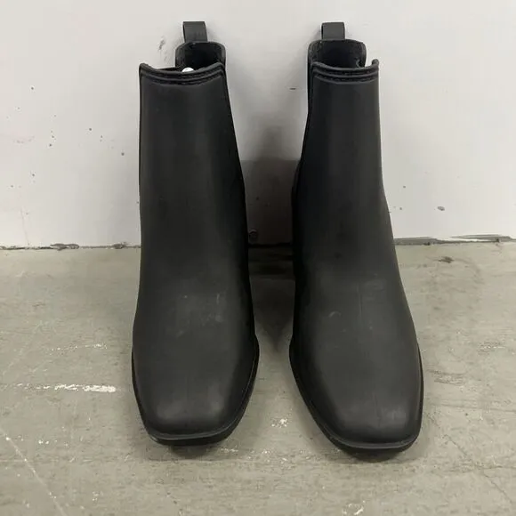 Jeffrey Campbell Women's Hydra Platform Lug Sole Chelsea Waterproof Boots US‎ 9