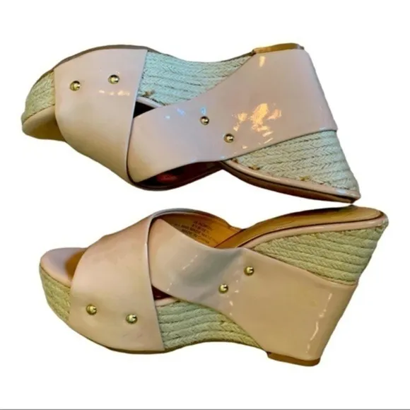JESSICA Simpson Norah wedge patent leather used