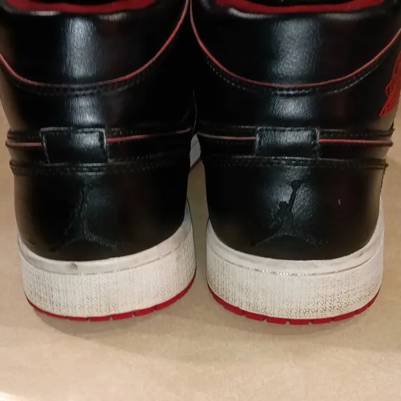 Jordan 1 sb
