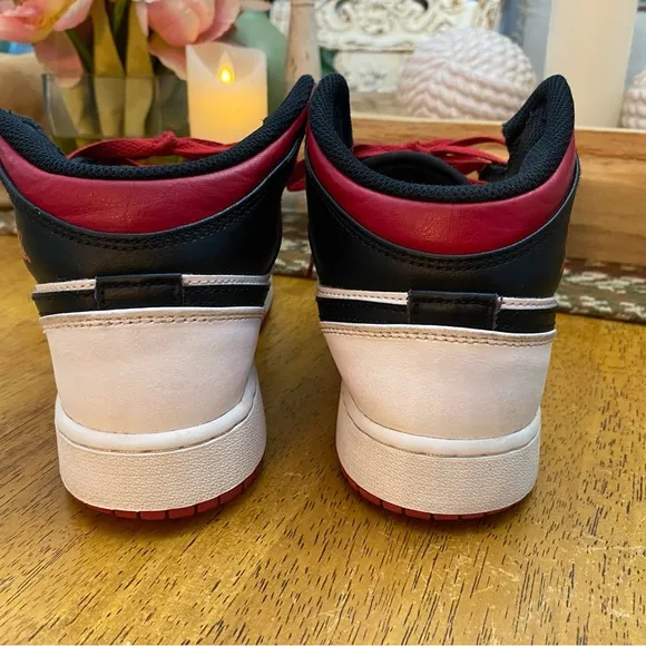 Jordan 1 Youth Shoes