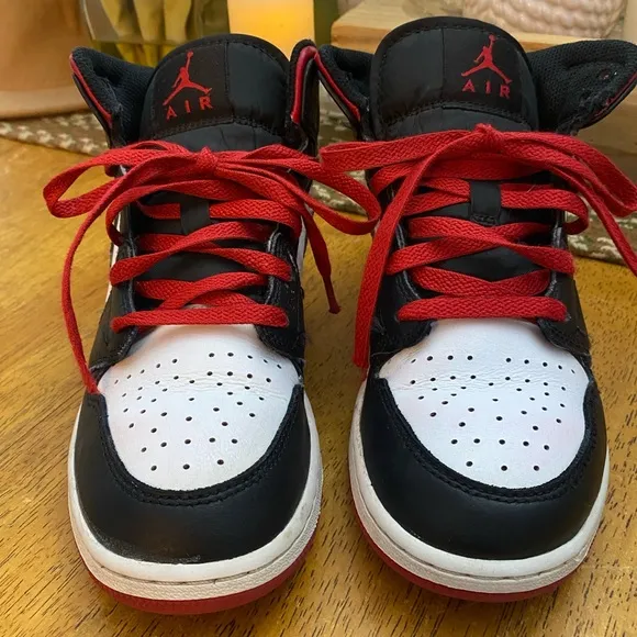 Jordan 1 Youth Shoes