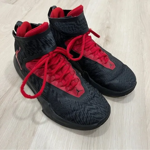 Jordan Fly Unlimited Anthracite Gym Red Basketball High Top Sneakers 7.5 Shoe