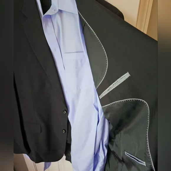 Joseph &amp; Feiss Mens 3 Pc Suit. Includes Jacket, Vest, Slacks, Dress Shirt.