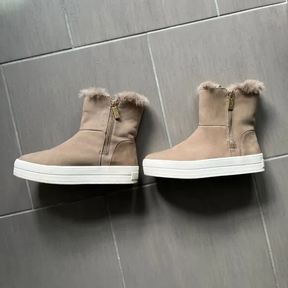 J/SLIDES Henley Booties Taupe Waterproof Nubuck Faux Fur Side Zippers Boots