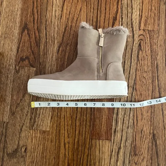 J/SLIDES Henley Booties Taupe Waterproof Nubuck Faux Fur Side Zippers Boots