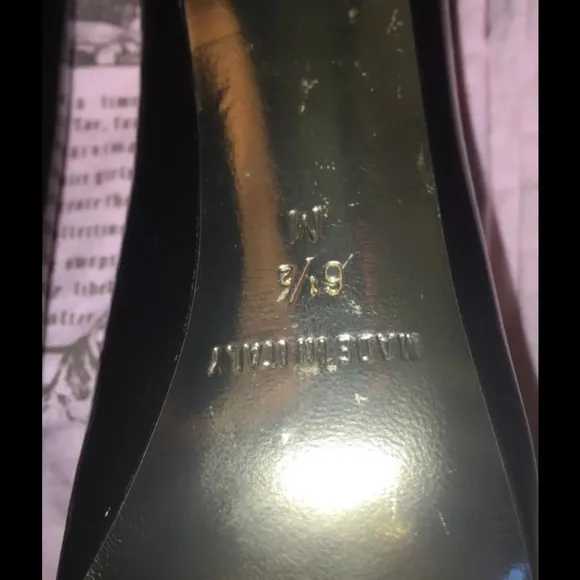 Juicy Couture Savannah Black Patent Leather Pump sz.6.5