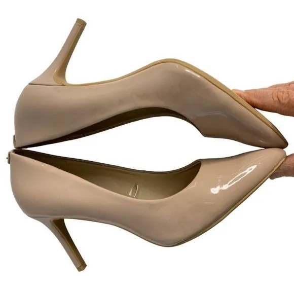 Karl Lagerfeld Rosana Dress Pump Faux Patent Leather Nude Women’s Sz 9 M 6059