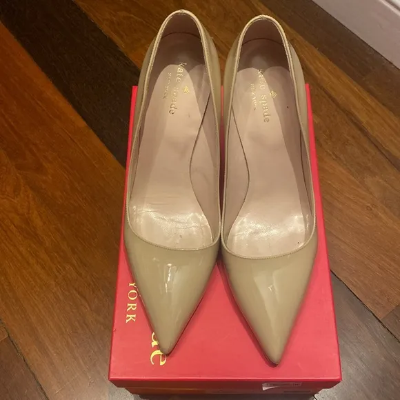 Kate Spade Powder Patent Licorice Pump Size 8.5