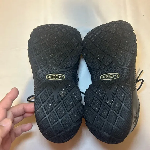 KEEN Cush Utility 1006980 Men’s PTC Black Shoes, Size 7W