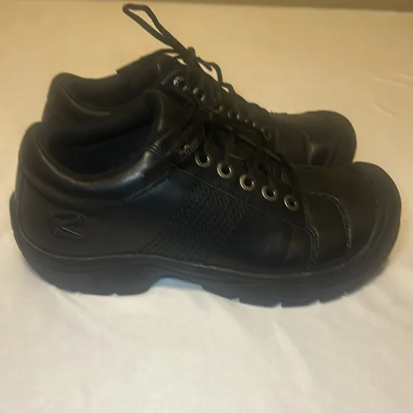 KEEN Cush Utility 1006980 Men’s PTC Black Shoes, Size 7W
