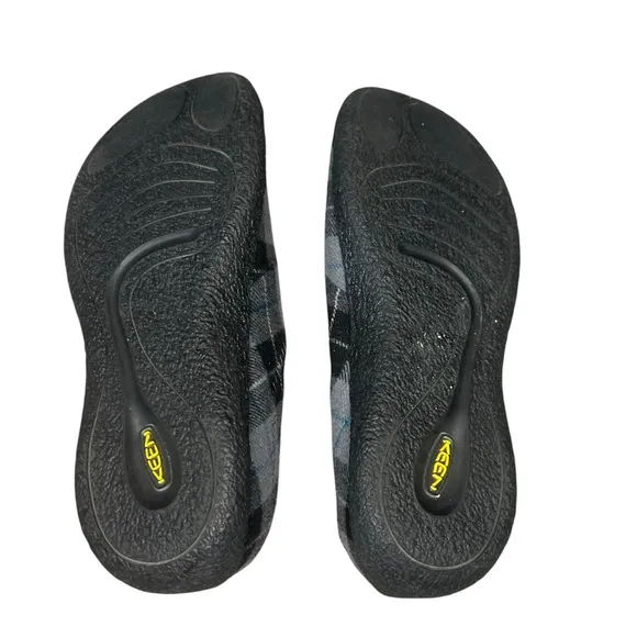 KEEN HOWSER III SLIDE WOMEN'S black plaid size 9 slip on shoes slippers comfort