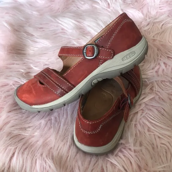Keen Presidio II Cross Strap Red Leather Mary Jane Shoes