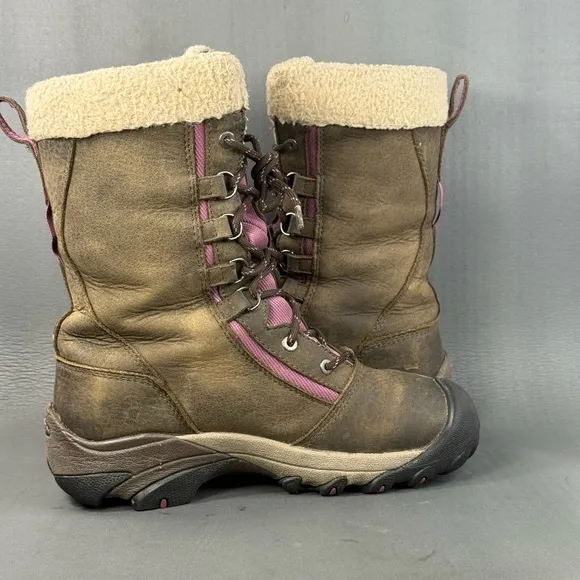 Keen Women's Black Hoodoo High Lace Up Waterproof boots size 8.5