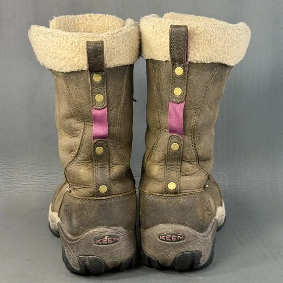 Keen Women's Black Hoodoo High Lace Up Waterproof boots size 8.5