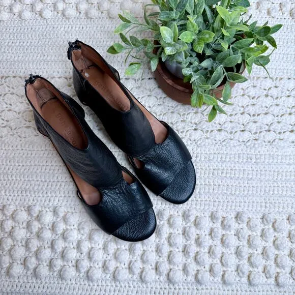 KENNETH COLE GENTLE SOULS NEW Women's 9.5 Roan Leather Heeled Sandal Shoes Black