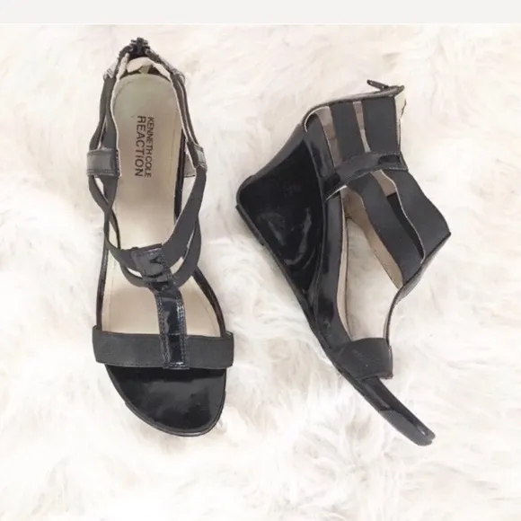 Kenneth Cole Reaction Black Patent Leather Wedges Size 8