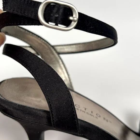 Kenneth Cole Reaction Sz 6 Open Toe Heeled Cross Strap Sandals 50631 Black
