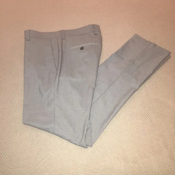 Kenneth Cole slim fit dress pants. 30x32