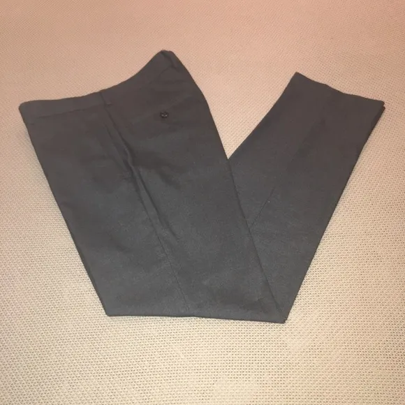 Kenneth Cole slim fit dress pants. 30x32