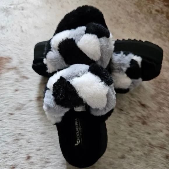 Koolaburra by UGG Ya-Baby Women's Platform Slide Slippers Black &amp; Grey NEW