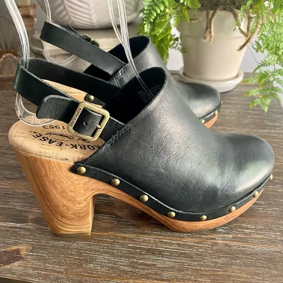 Kork Ease Black Leather Women's STUDDED Clogs Size 7 New
