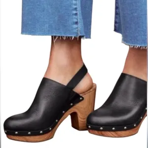 Kork Ease Black Leather Women's STUDDED Clogs Size 7 New