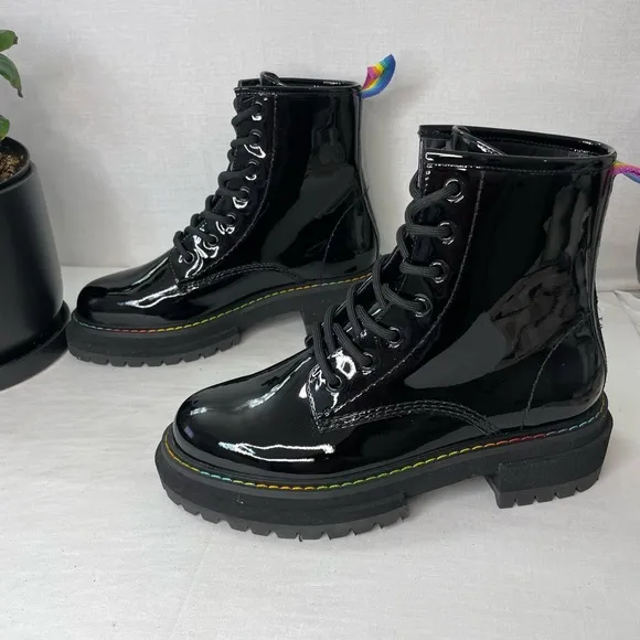 KURT GEIGER LONDONWomen's Birdie Patent Leather‎ BlackCombat Boots