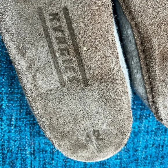 Kyrgies Indoor Wool Slippers in Oatmeal Slip on Mules 42