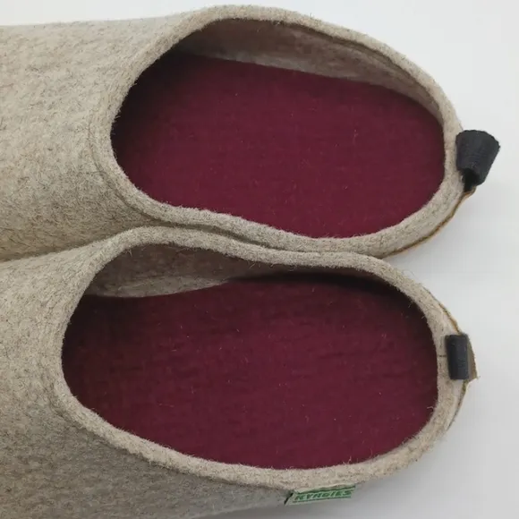 Kyrgies Wool Slides Indoor Slippers Men's Size 44 US 11-11.5 Oatmeal