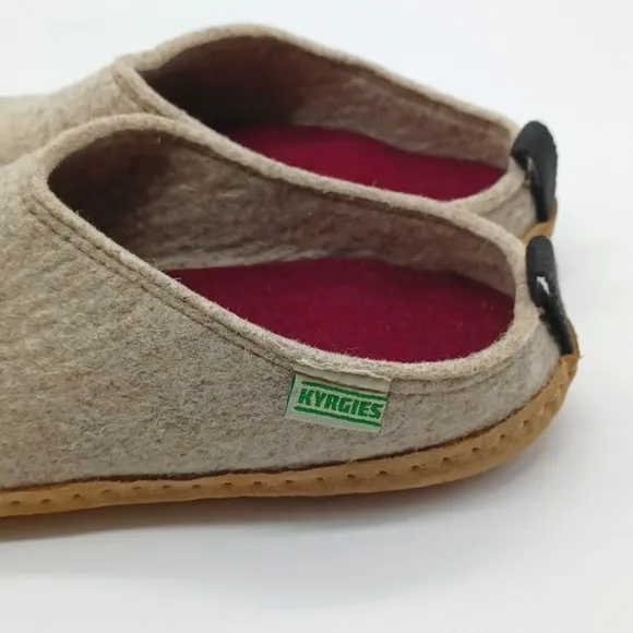 Kyrgies Wool Slides Indoor Slippers Men's Size 44 US 11-11.5 Oatmeal