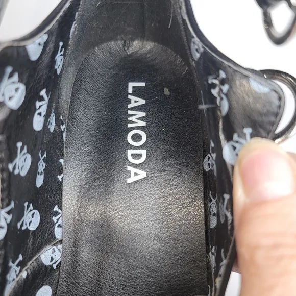 LAMODA Platform Mary Janes Block Heel Ankle Strap Skull Goth Shoes Sz 7